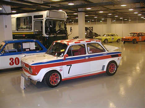 NSU TT der nu har skiftet ejer, var tidligere ejet af Tom Kristensen og den blev kørt i Fælledparken af hans far Carl Erik Kristensen men måtte udgå med en defekt transmission, men er nu køreklar igen.
(Foto: Gummi Kaj)